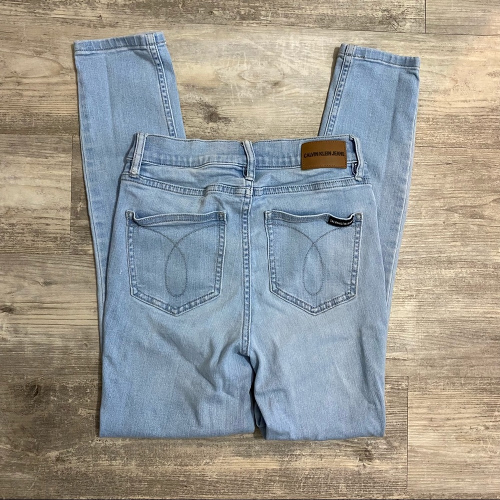 Calvin Klein Jeans - Picture 4 of 10